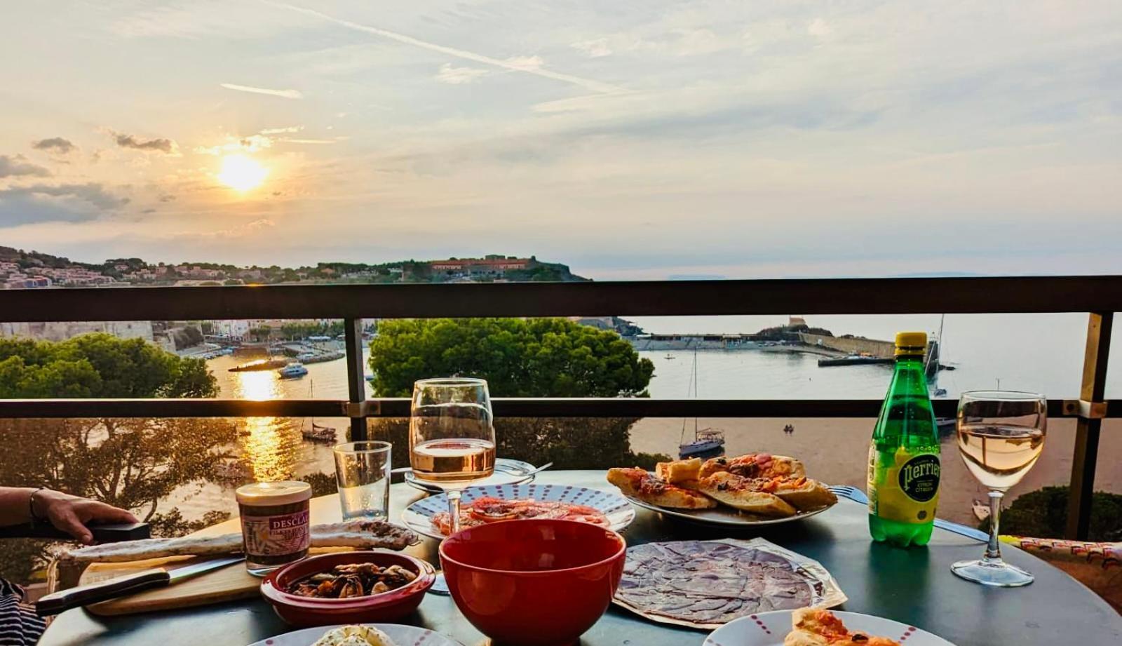 Vue Exceptionnelle Sur La Baie De Apartment